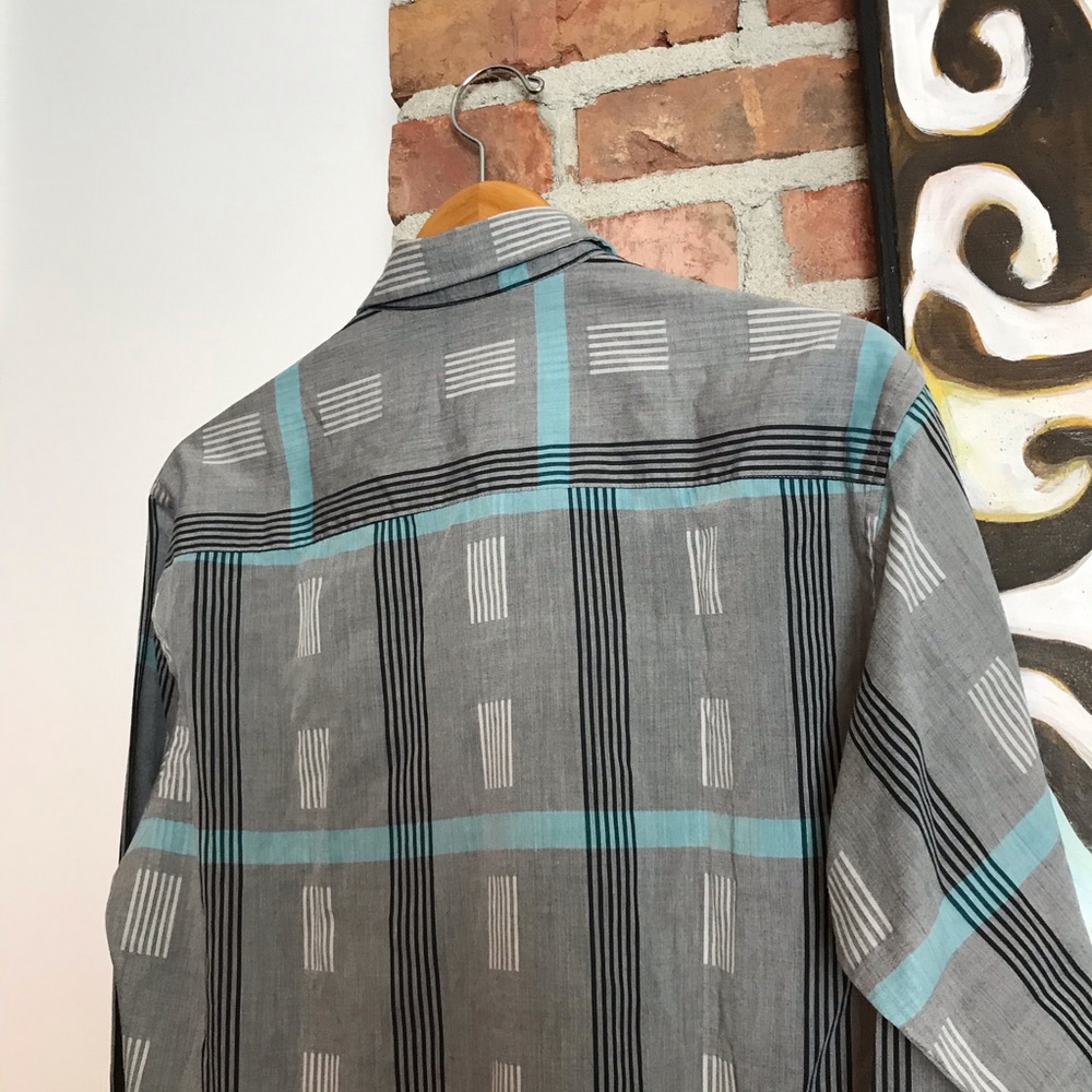 Vintage Patterned Button-Up - Picture 3 of 8